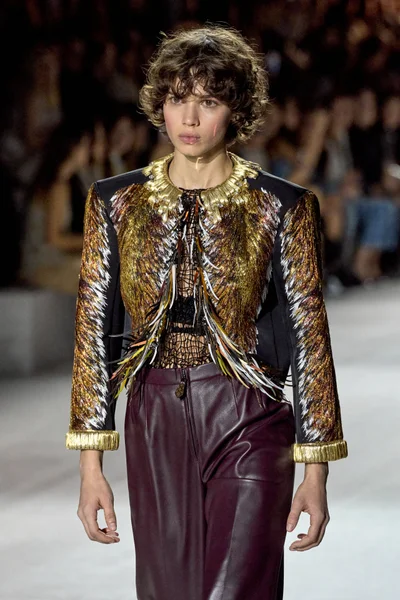 Look 66
